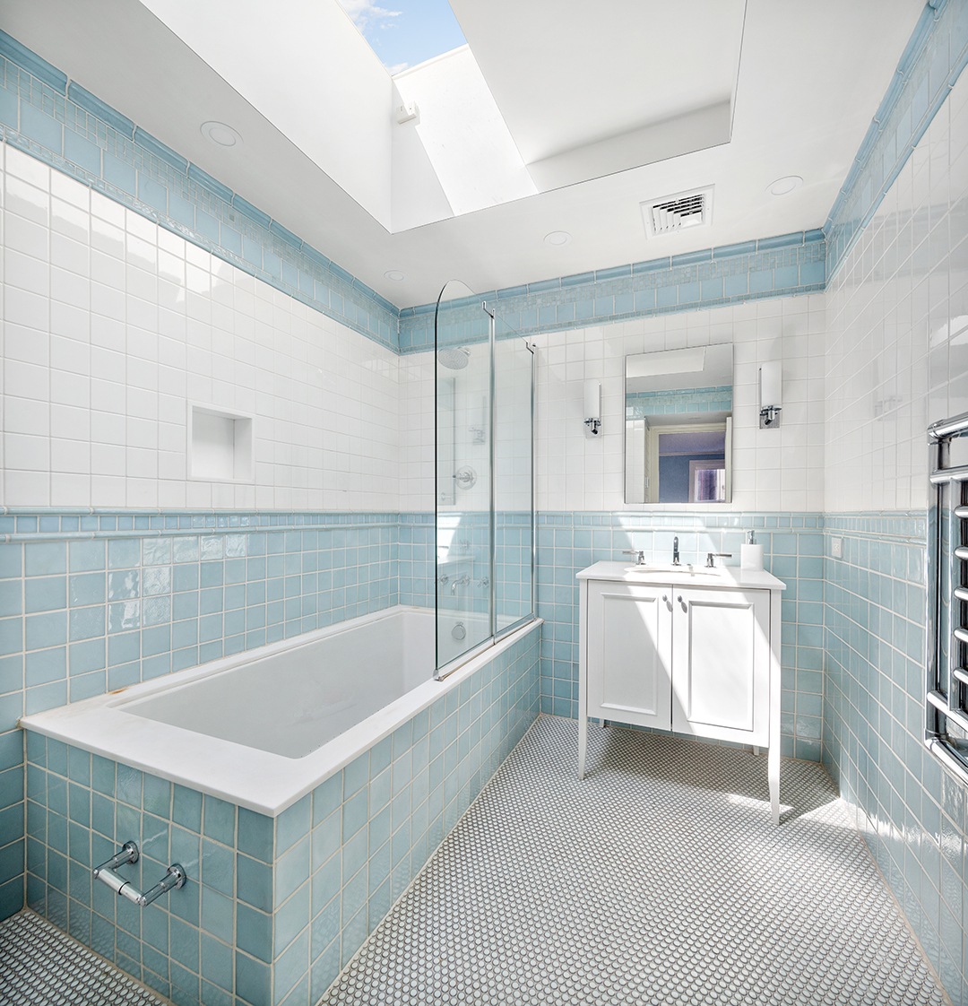 Carrie Fisher Debbie Reynolds Former Upper East Side Apartment 1