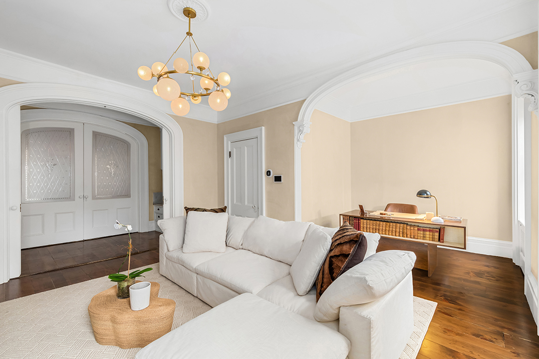 Pop Artist Roy Lichtensteins Former West Village Townhouse Lists For 30m 18