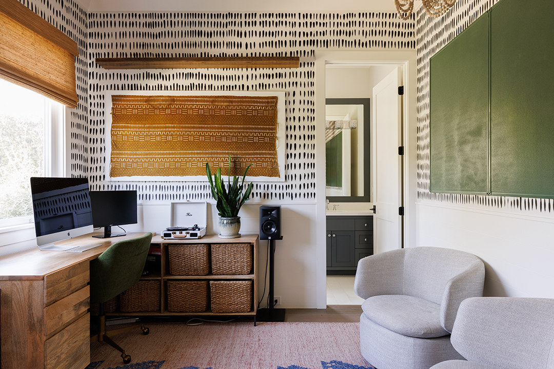 Original Hamilton Stars Daveed Diggs And Emmy Raver Lampman List A Sherman Oaks Home That Wows Virtuallyherestudioscom 28