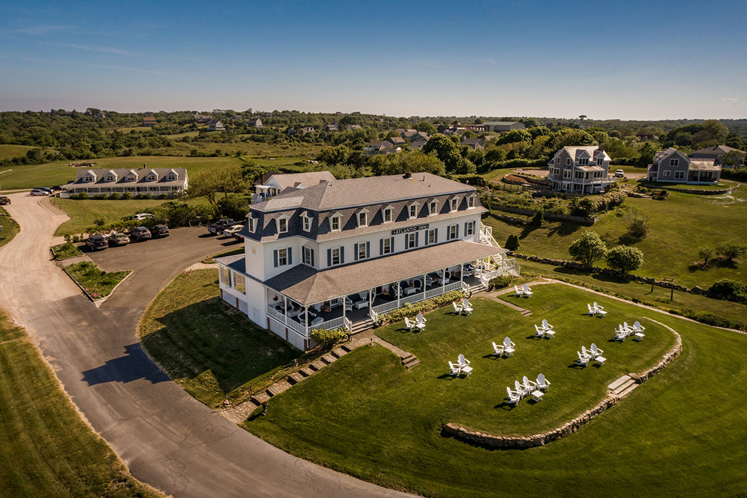 Block Islands Famed Atlantic Inn Is For Sale At 7 5m 359 High St Block Island Ri 8 2400x1599