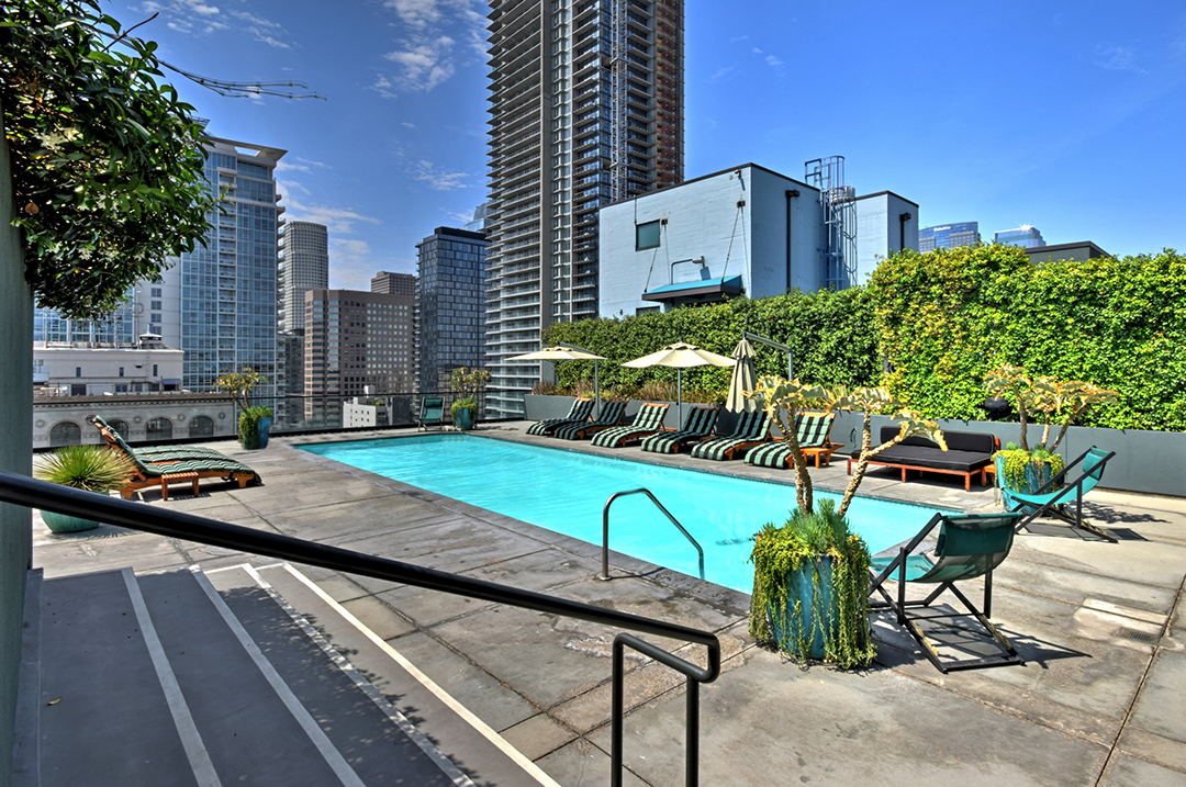 One Of Johnny Depps Former Penthouses Just Listed For 1 765m 849 S Broadway Ph4 04
