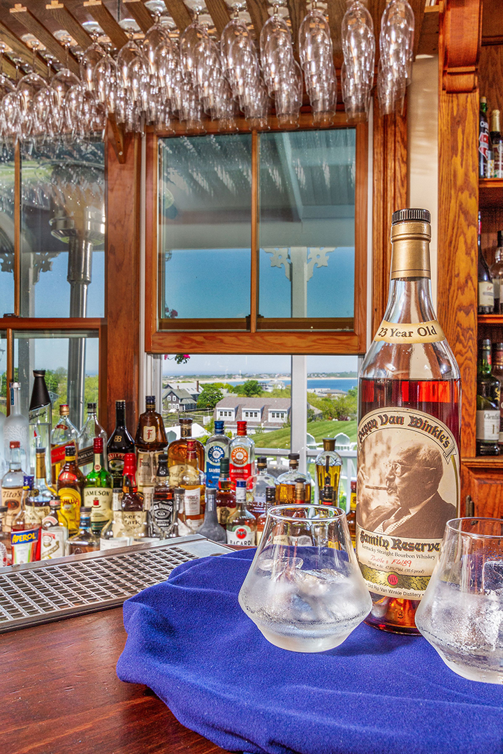 Block Islands Famed Atlantic Inn Is For Sale At 7 5m 359 High St Block Island Ri 6 2400x3600