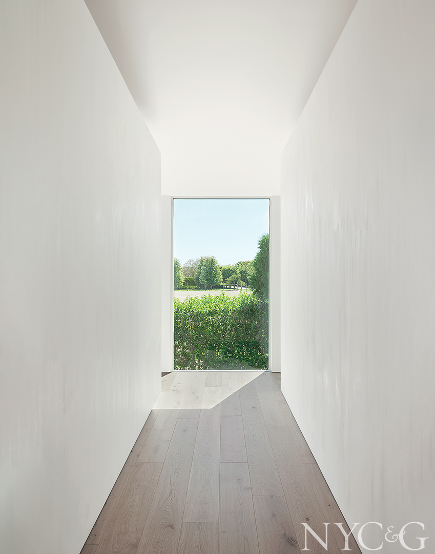 Tondro Delpiero Hampton Masterbedrm Hallway