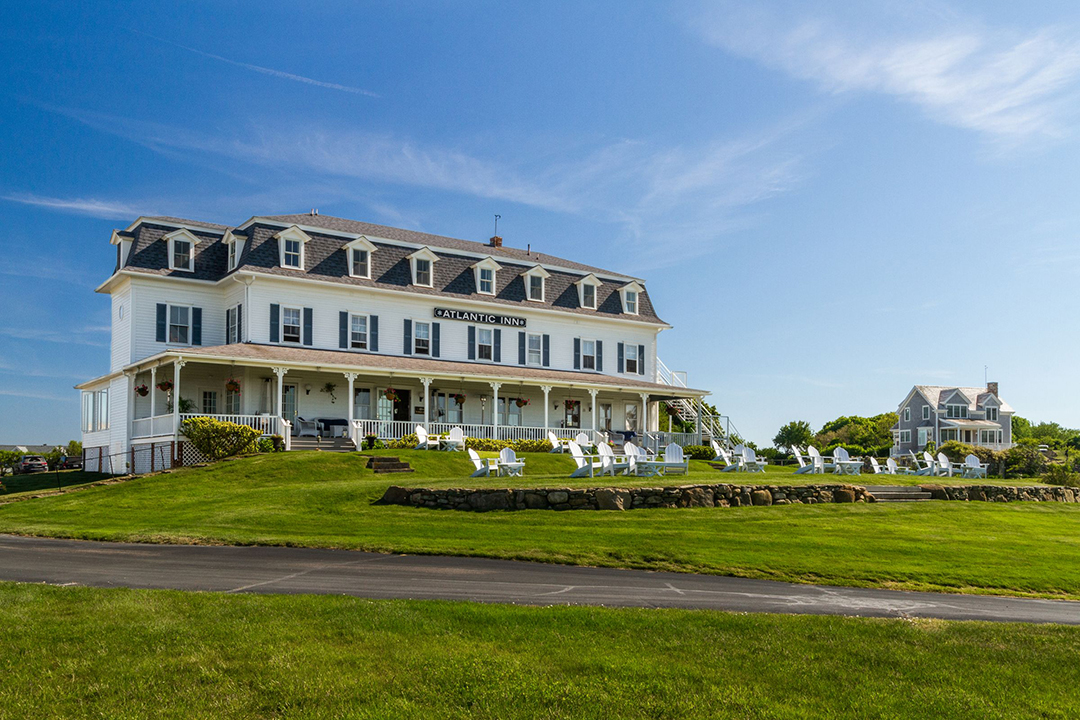 Block Islands Famed Atlantic Inn Is For Sale At 7 5m 359 High St Block Island Ri 11 2400x1600