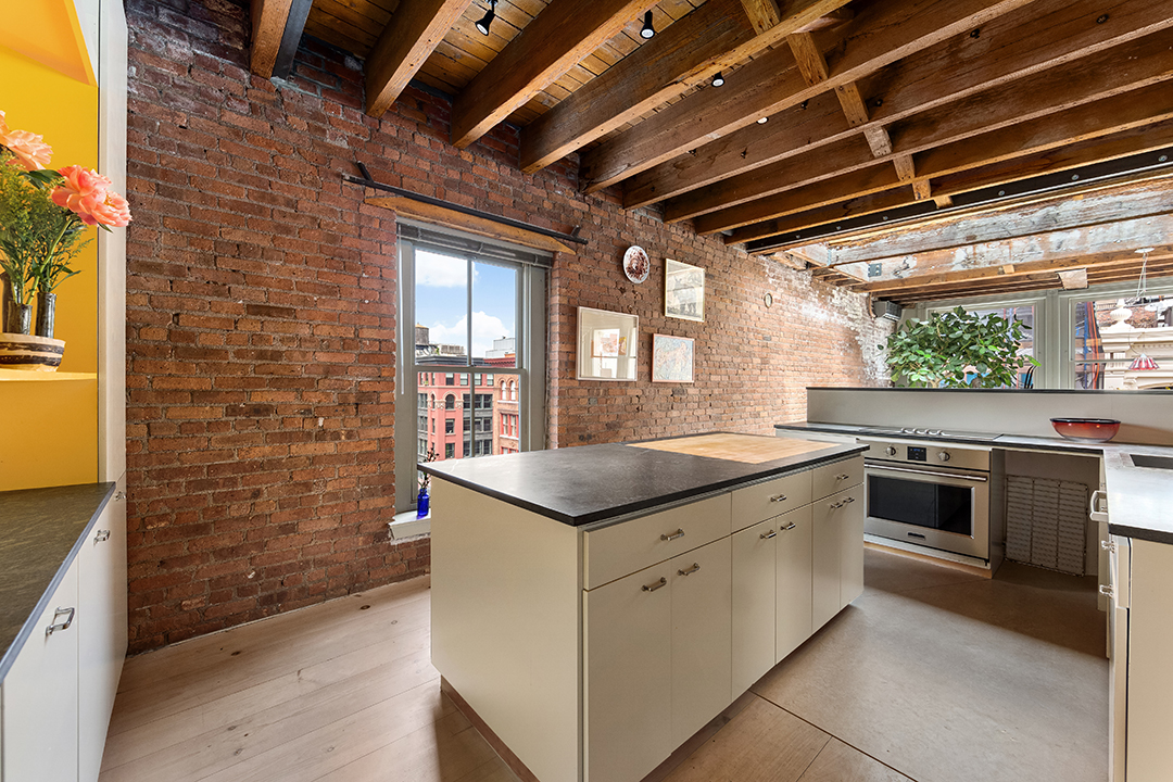 Scholarly Couples Prince Street Penthouse With A Private Roof Terrace Asks 7 25m D