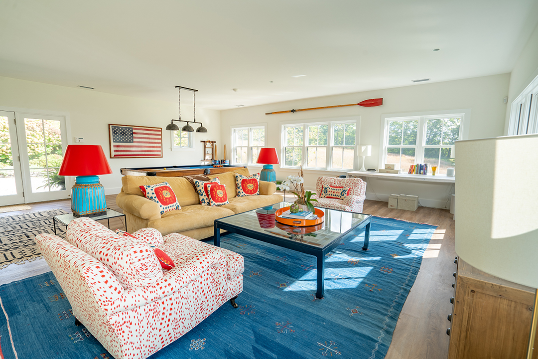 Tour A 4 25m Connecticut Estate Centered By A Transported Historic Massachusetts Barn Den