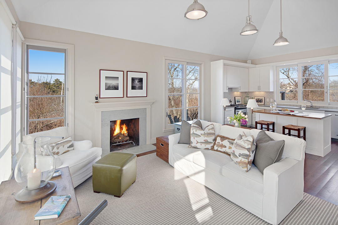 Contemporary And Classic Meet At This 15m Shingle Style Home On Marthas Vineyard Guest House