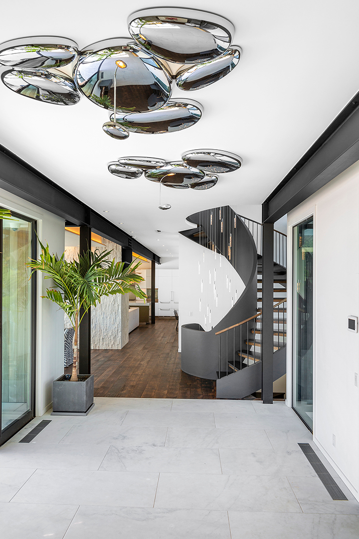 Step Inside A 14 5m Montauk Modern Overlooking The Ocean Foyer