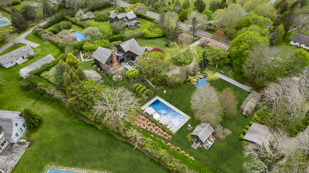 Its All About The Gorgeous Grounds At This 12m Sagaponack Estate G