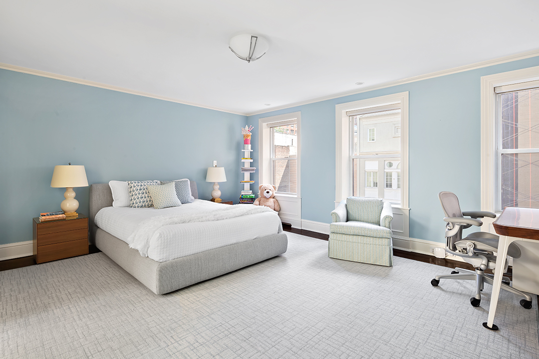 Carrie Fisher Debbie Reynolds Former Upper East Side Apartment 2