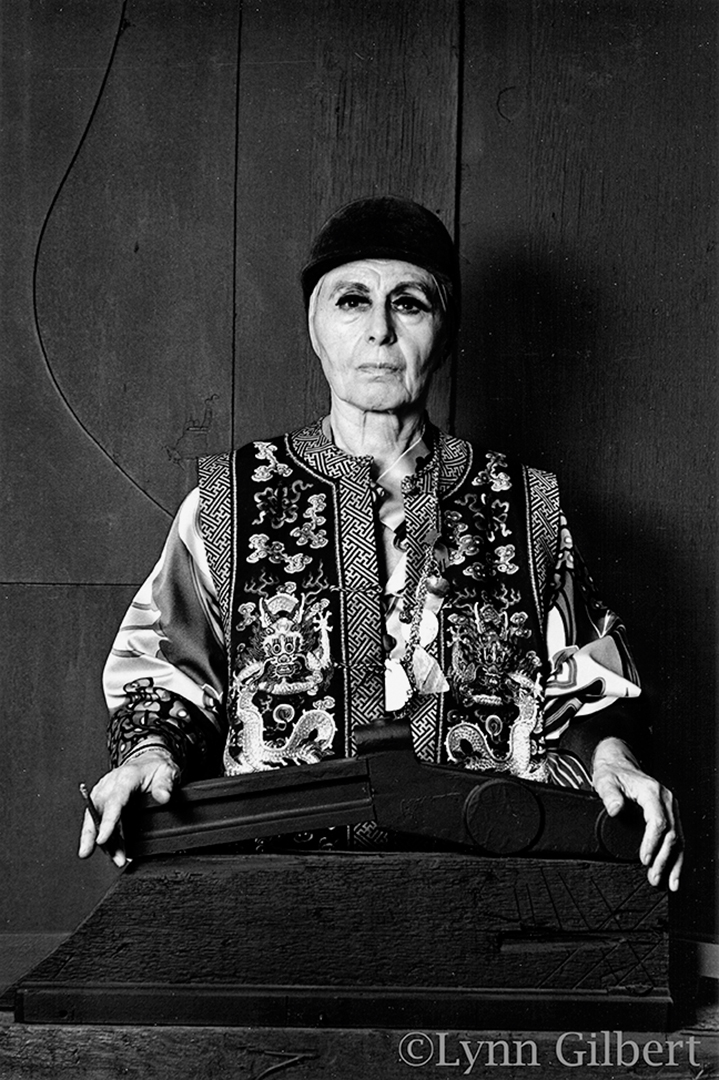 Louise Nevelson Lynn Gilbert