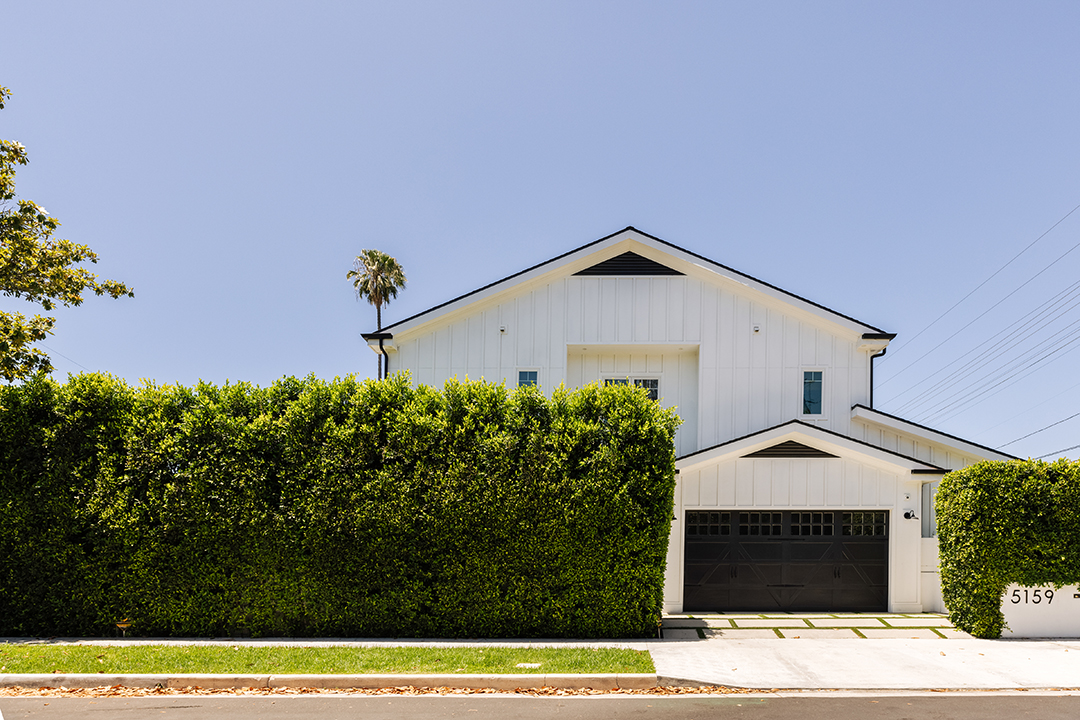 Daveed Diggs Sherman Oaks Architectural Digest 2