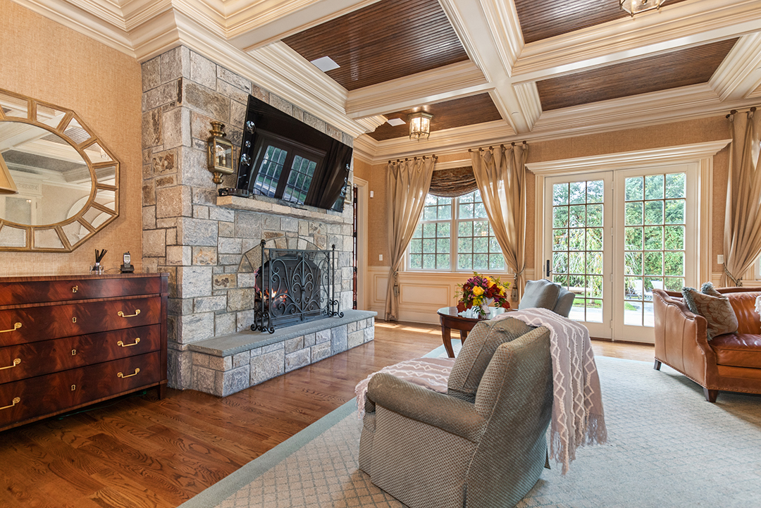 Yankees Legend Mariano Rivera Finally Parts Ways With Westchester County Mansion K