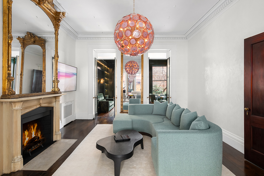 Pop Artist Roy Lichtensteins Former West Village Townhouse Lists For 30m 8