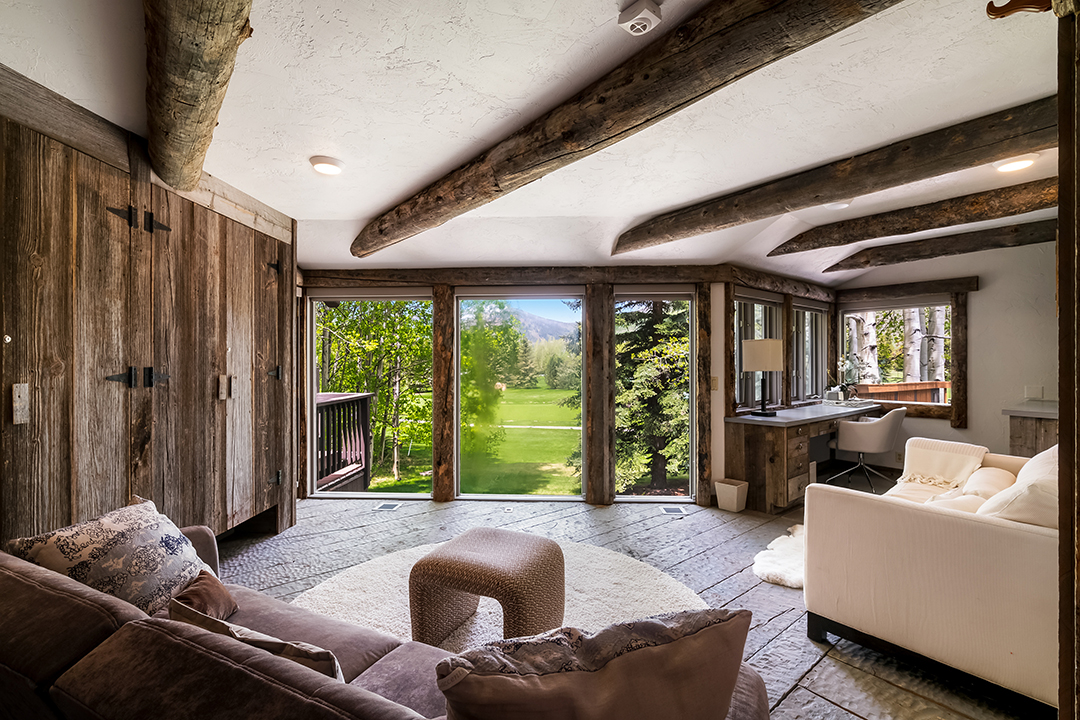 President Fords Former Vail Home Known As His Winter White House Lists For 13m H