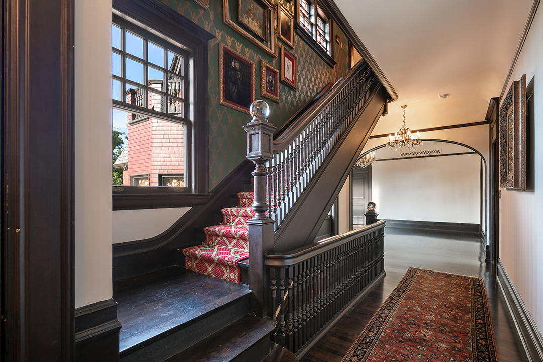 Kat Von D Lists Her Daring La Victorian Previously Used To Film Cheaper By The Dozen 357 Lorraine 56