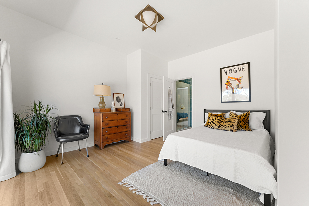 A Designers Midcentury Modern Dazzles On The Market After A Hefty Makeover 87 Shinar Mt Rd Full 24