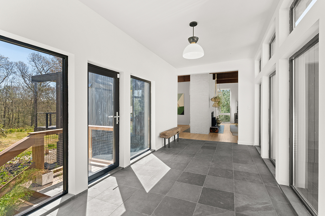 A Designers Midcentury Modern Dazzles On The Market After A Hefty Makeover 87 Shinar Mt Rd Full 23