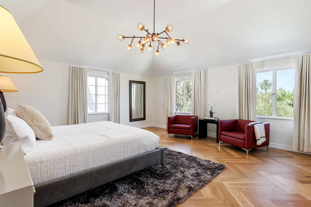 Leonardo Dicaprio Looks To Rent Out A Charming Beverly Hills House For 32500 Month 30