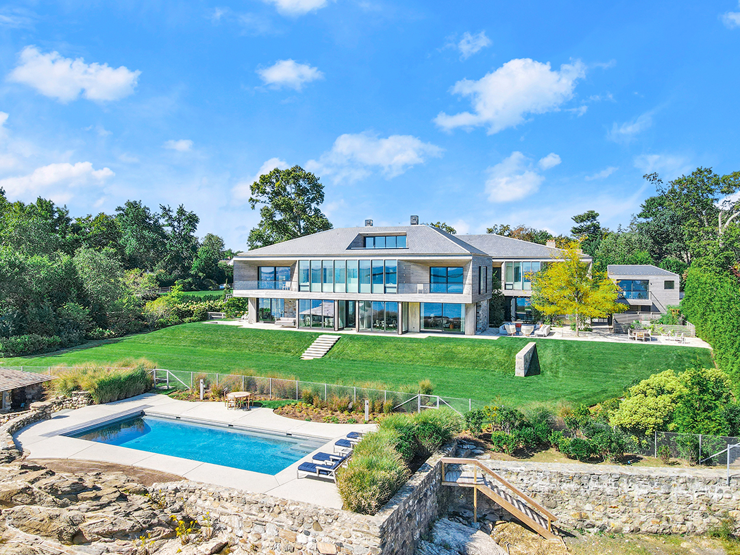 This Hobi Award Winning Masterpiece In Old Greenwich Wants 35m Exterior A