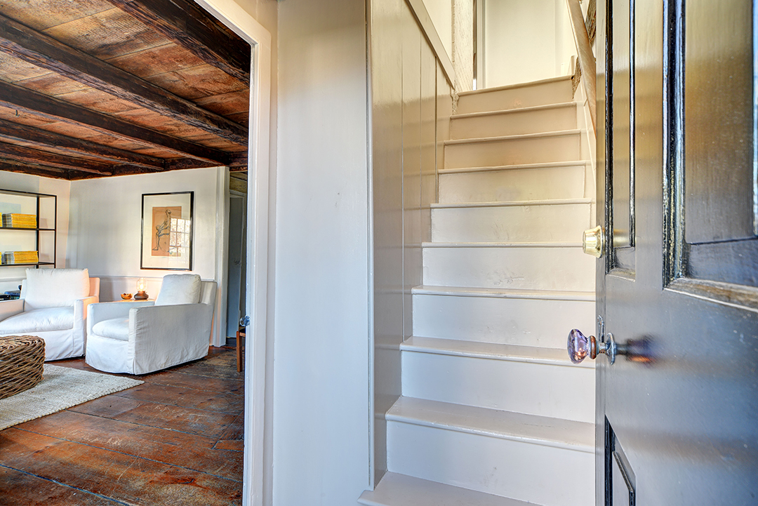 The Oldest Home In The Hamptons Is Currently Listed For 2 4m 64 Union St Entrance