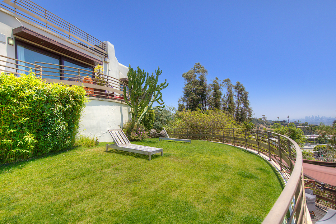 Greta Garbos Former Beverly Hills Home Hits The Market For 12m 46