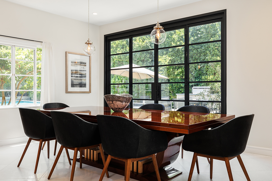 Leonardo Dicaprio Looks To Rent Out A Charming Beverly Hills House For 32500 Month 26