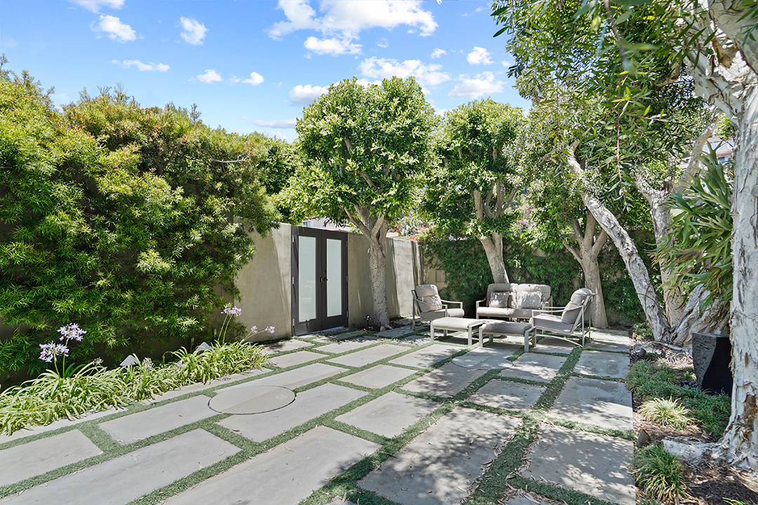 Academy Award Winning Composer Henry Mancinis Longtime Malibu Getaway Asks 13m C