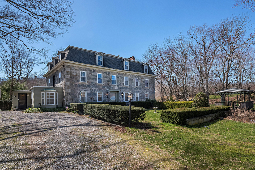 A Stone 19th Century Mill Transformed Into A Home By An Antiques Dealer Lists In Old Lyme Exterior