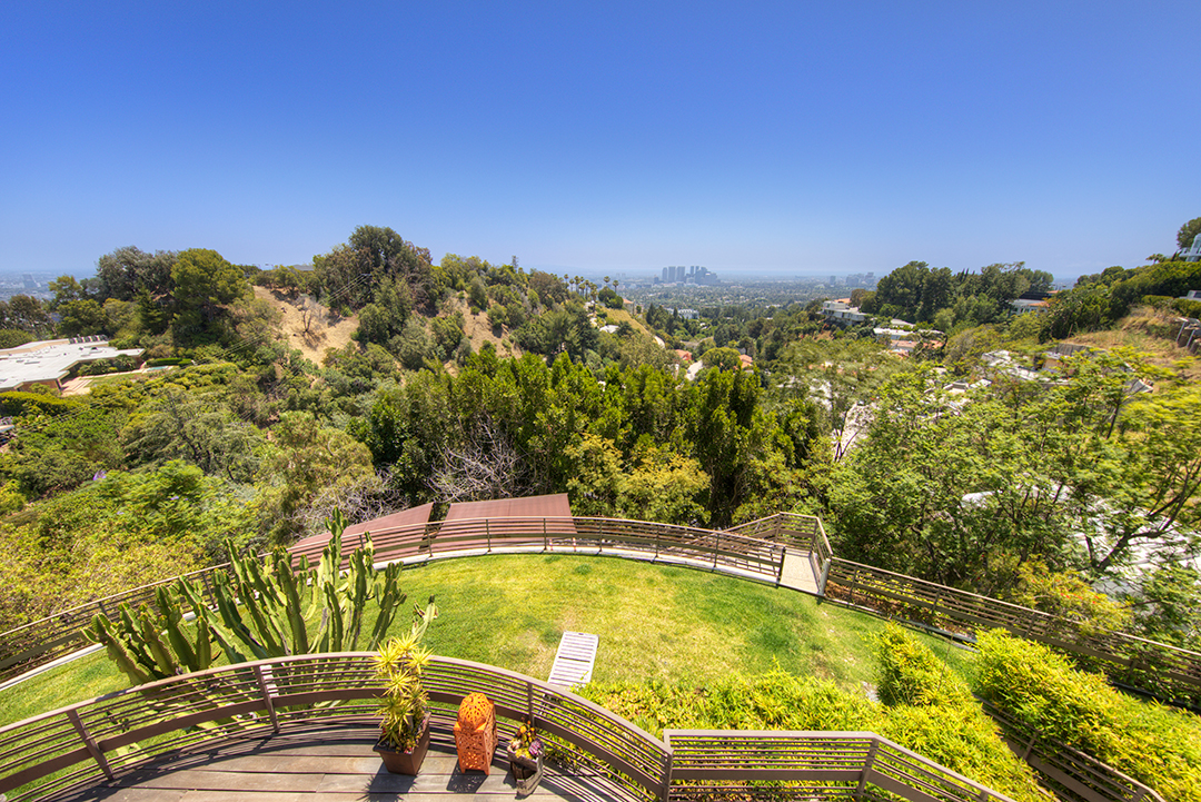 Greta Garbos Former Beverly Hills Home Hits The Market For 12m 44