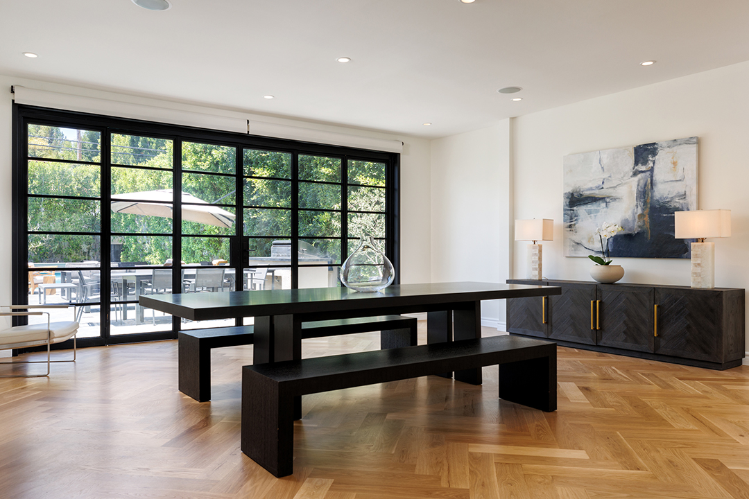 Leonardo Dicaprio Looks To Rent Out A Charming Beverly Hills House For 32500 Month 19