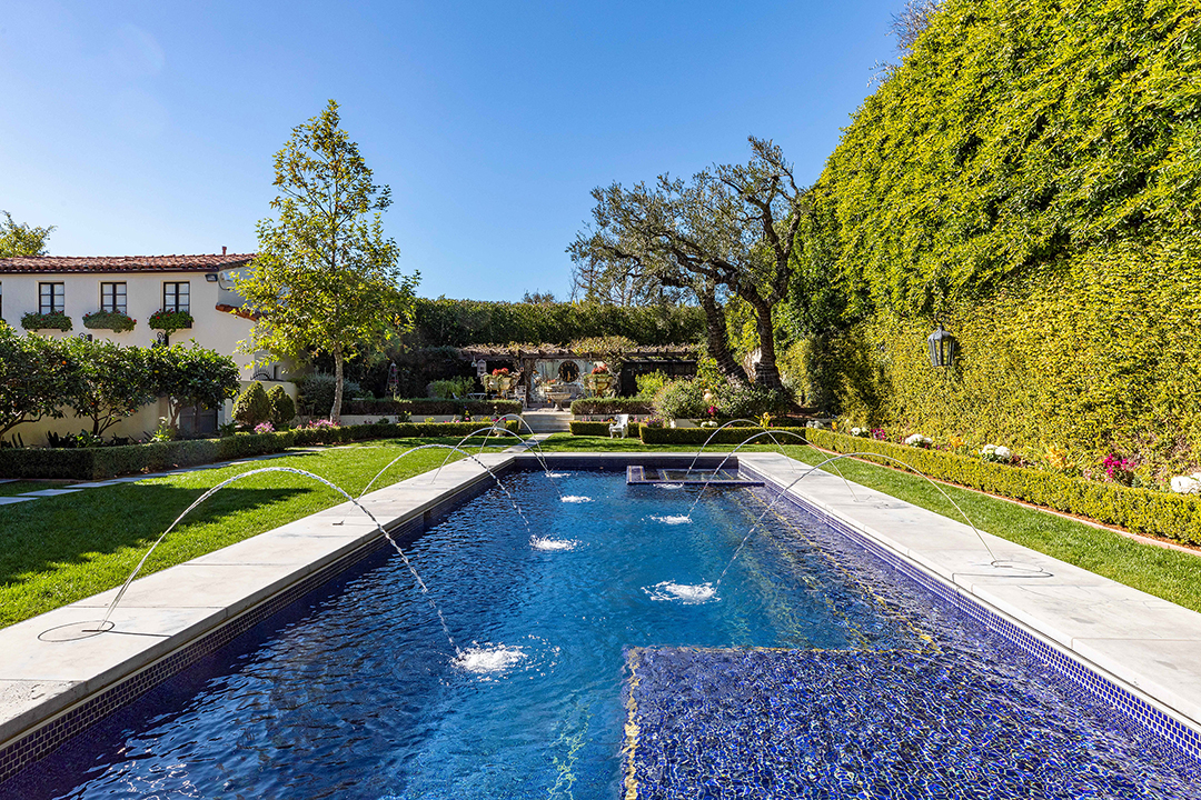 Ozzy Osbourne And Sharon Osbourne Ask 18m For Their Hancock Park Home 034