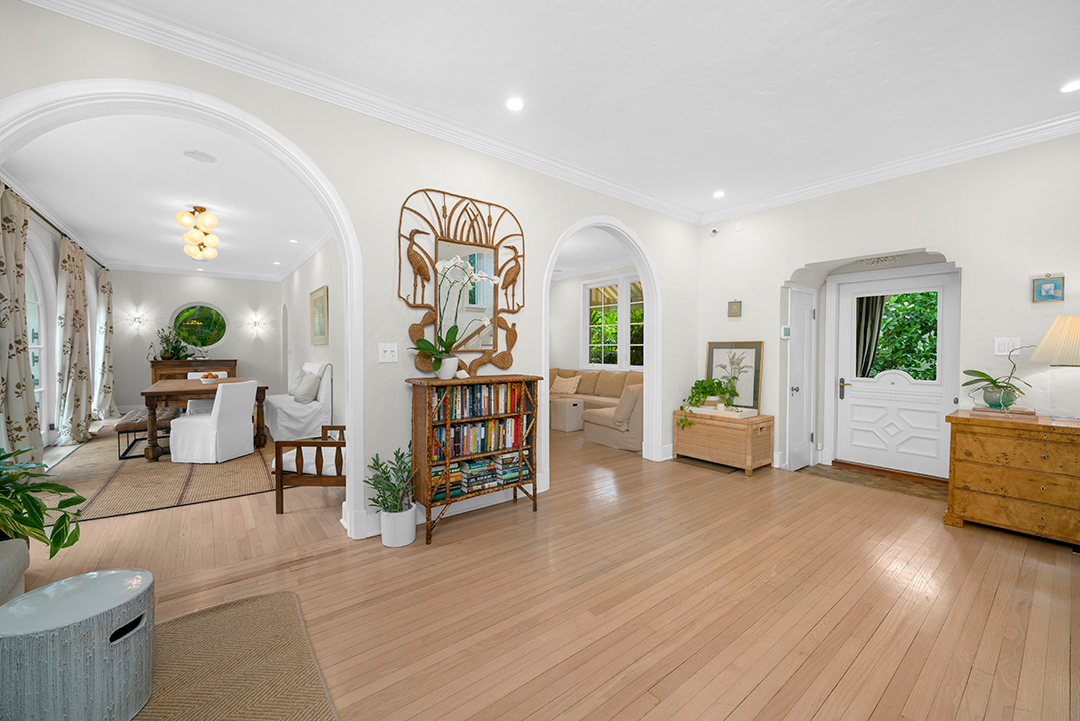 Movie Star And Producer Christian Slater Lists His Miami Villa With Italian Flair 3618 St Gaudens Rd 1oakstudios 16