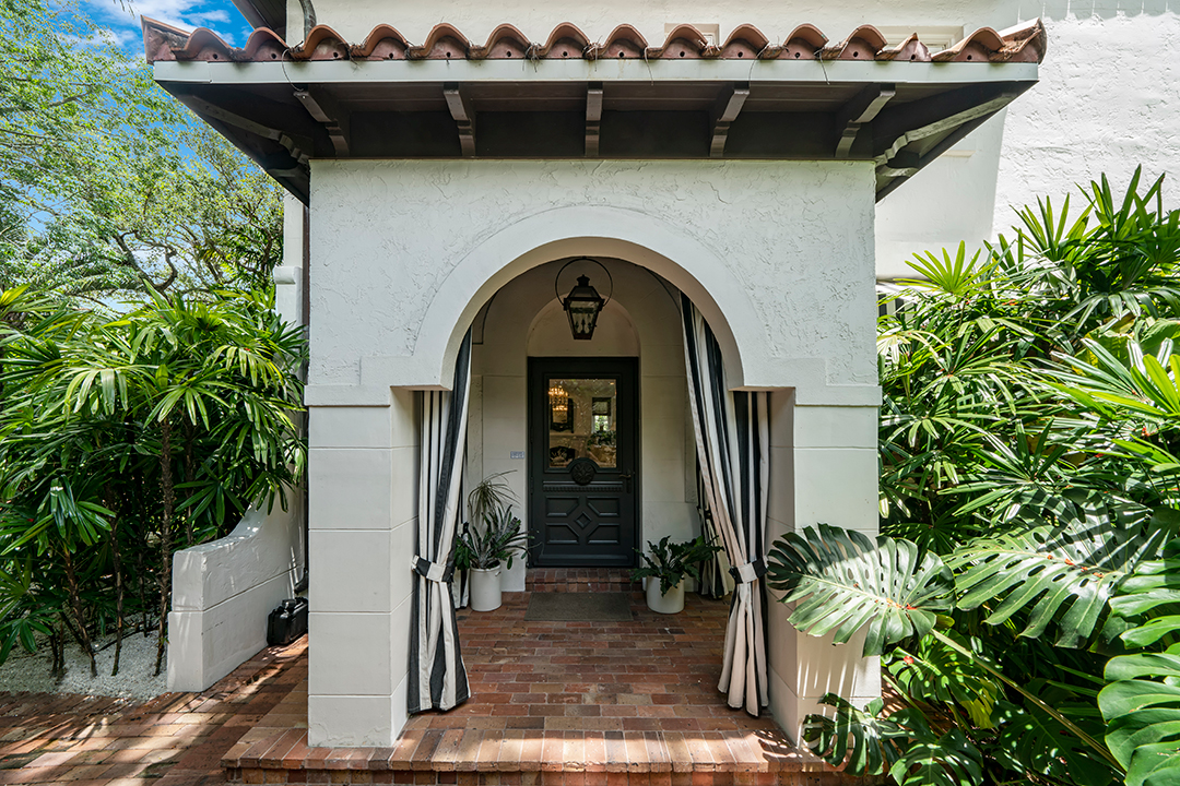 Movie Star And Producer Christian Slater Lists His Miami Villa With Italian Flair 3618 St Gaudens Rd 1oakstudios 06