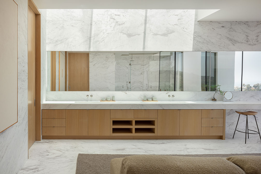 12 Honey Cofounder Bel Air Mansion Master Bathroom By Matthew Momberge