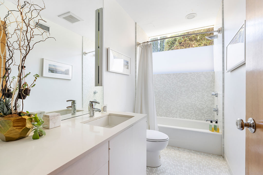 Bathroom Richard Neutra Woodland Hills 11a