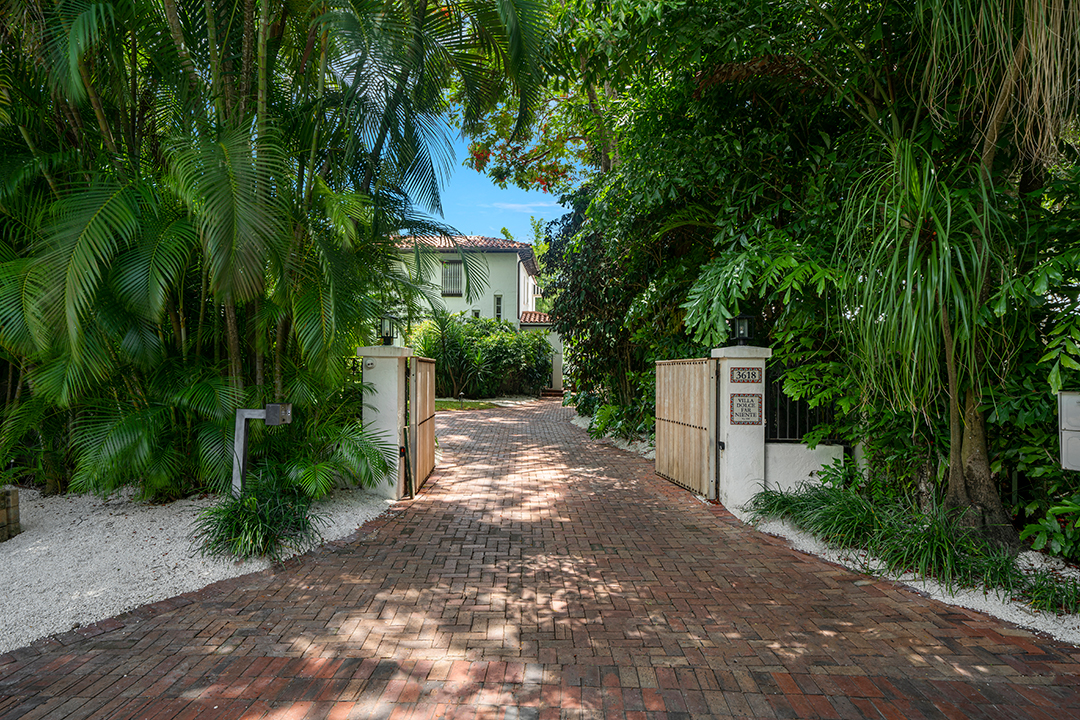 Movie Star And Producer Christian Slater Lists His Miami Villa With Italian Flair 3618 St Gaudens Rd 1oakstudios 03