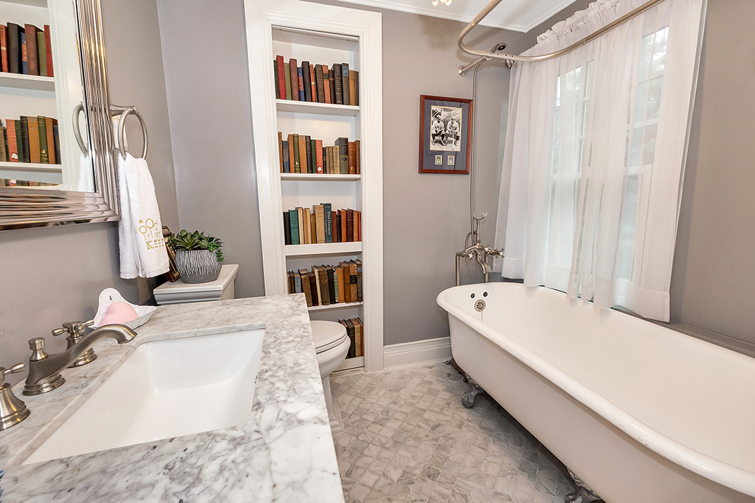 Yankees Legend Lou Gehrig Once Owned This New Rochelle Charmer Now Up For Sale G