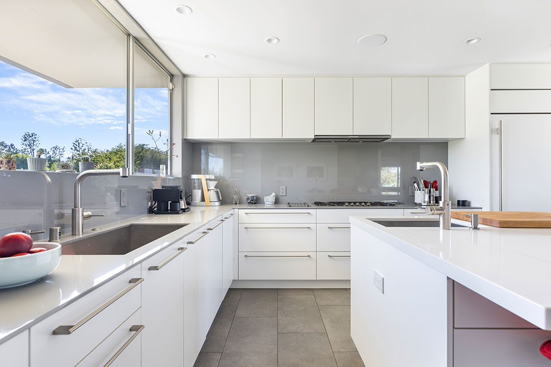 White Kitchen Richard Neutra Woodland Hills 7
