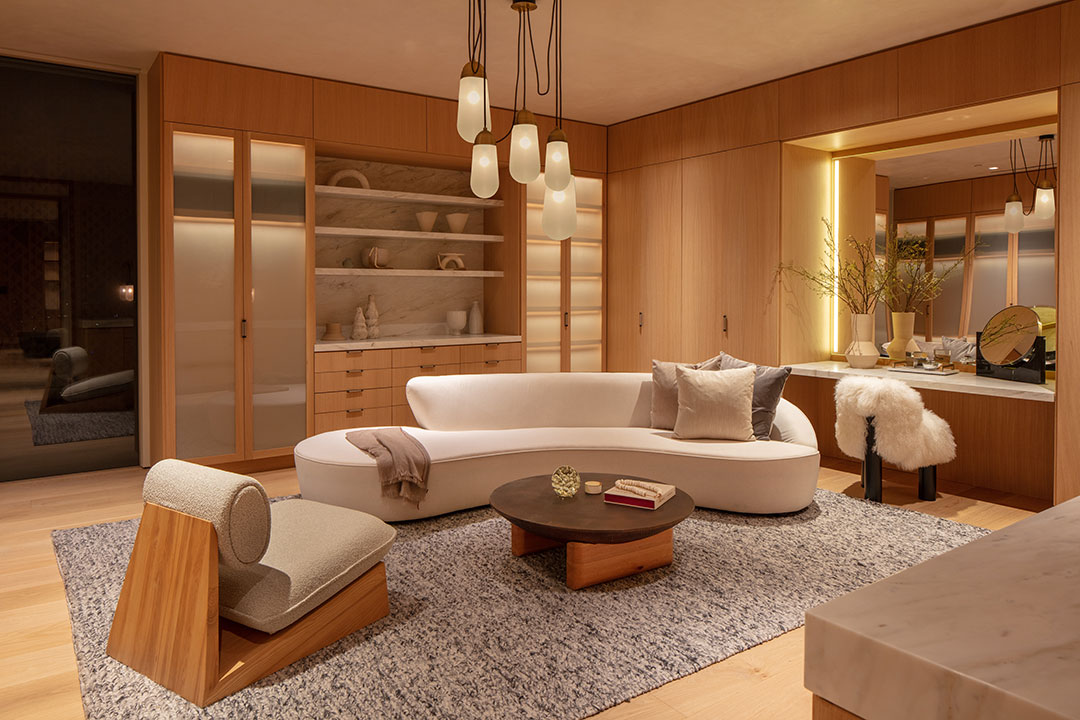 11 Honey Cofounder Bel Air Mansion Closet By Matthew Momberge