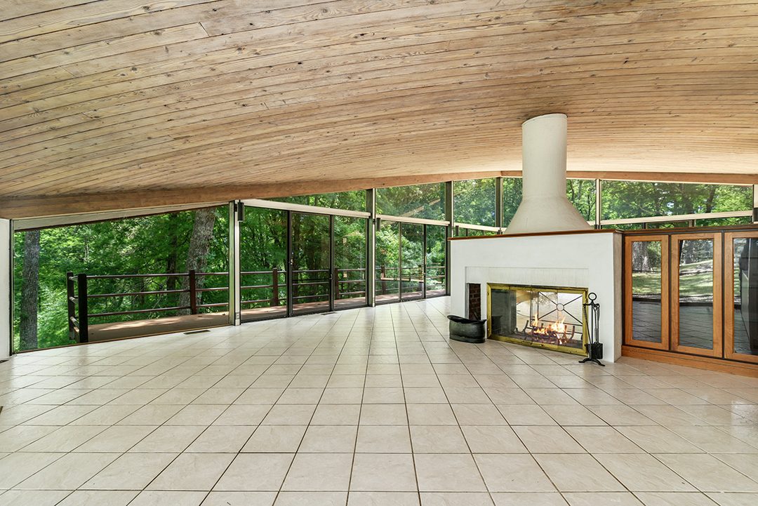 New Canaans Treasured Circa 1960 Evans House Lists For 2 1m J