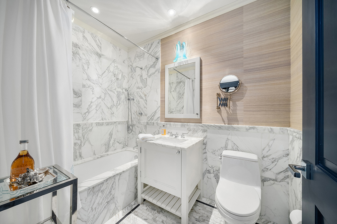 Exuberant Interiors By Sasha Bikoff Beckon At This Upper East Side Apartment Asking 5m J