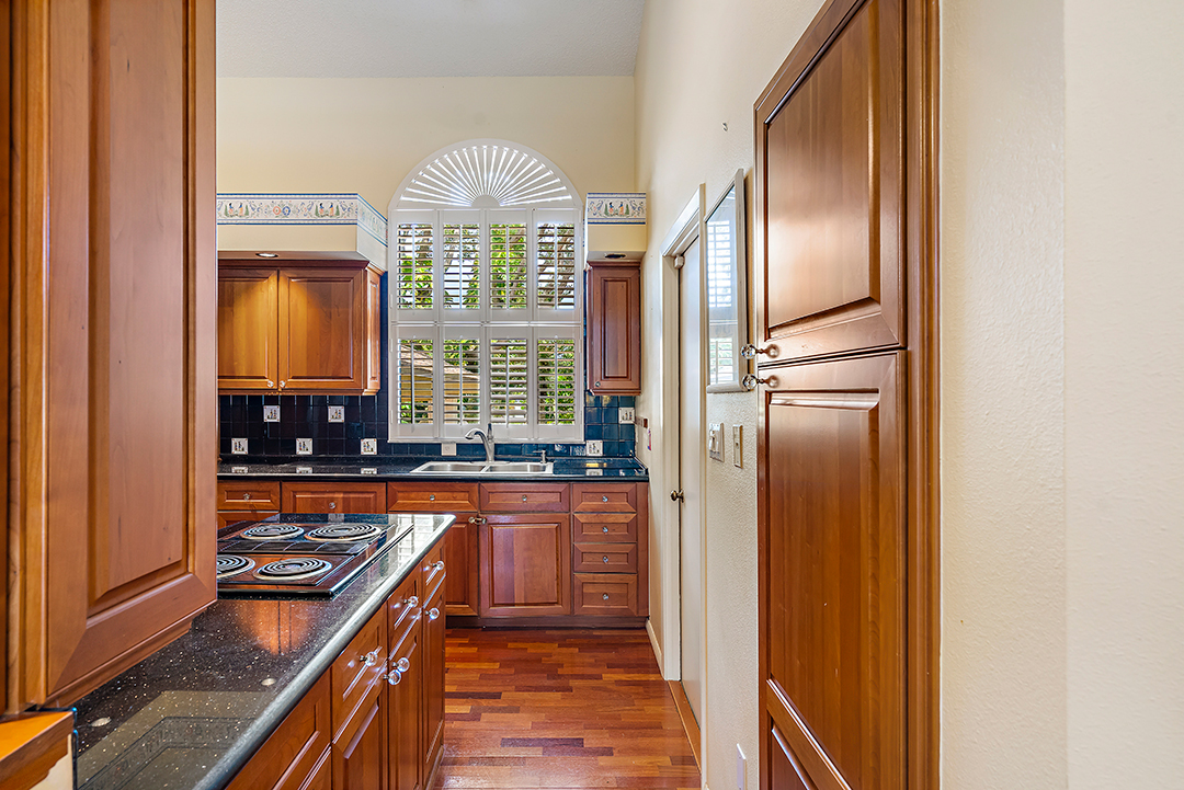 Abbas Former Florida Getaway For Warm Weather Fun Hits The Market J