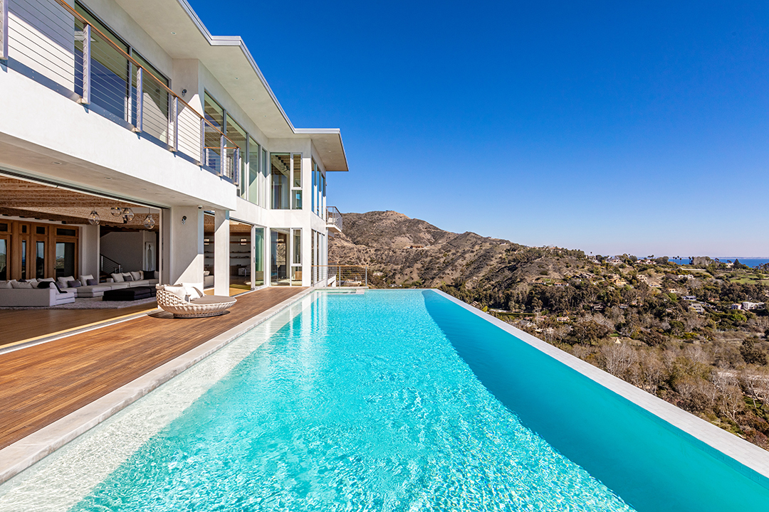 Explore A Malibu Mansion With Unreal Ocean Views Listed For 35m 23800malibucrestdrive044