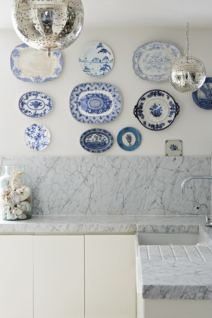 21 Exquisite Chandeliers And Pendants That Make A Statement Vaughan Shadow Ball Ceiling Light Silver