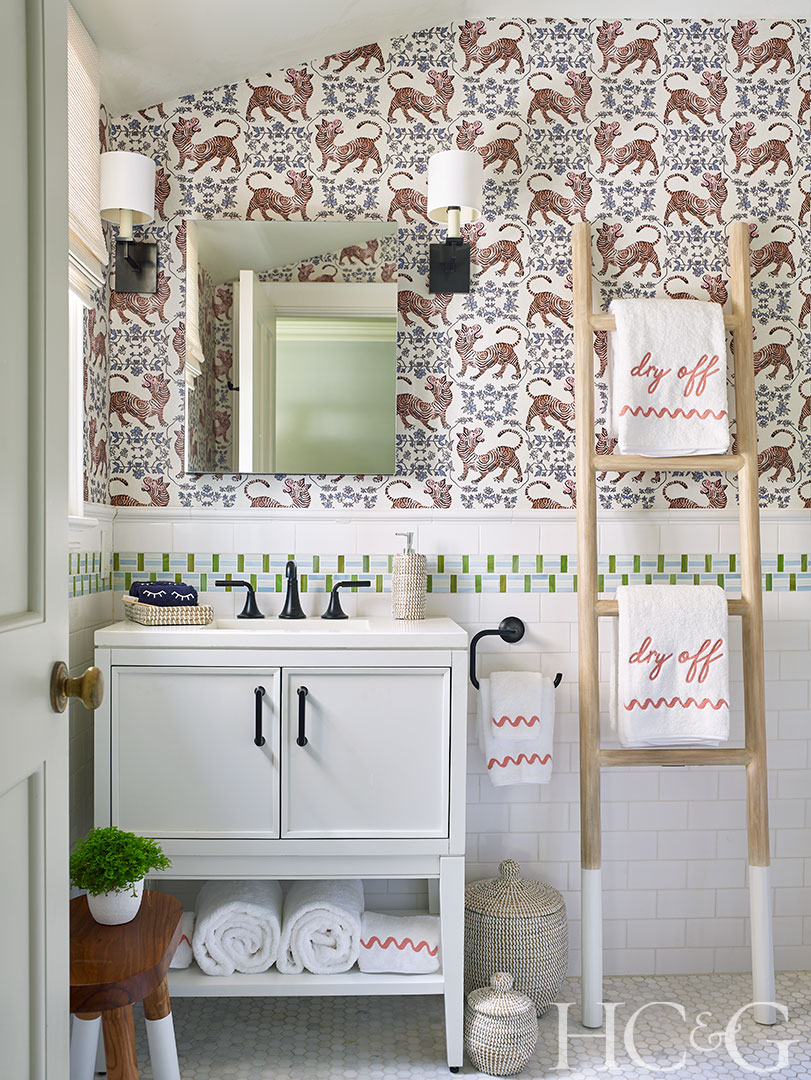 Sempliner Hall Bath 114