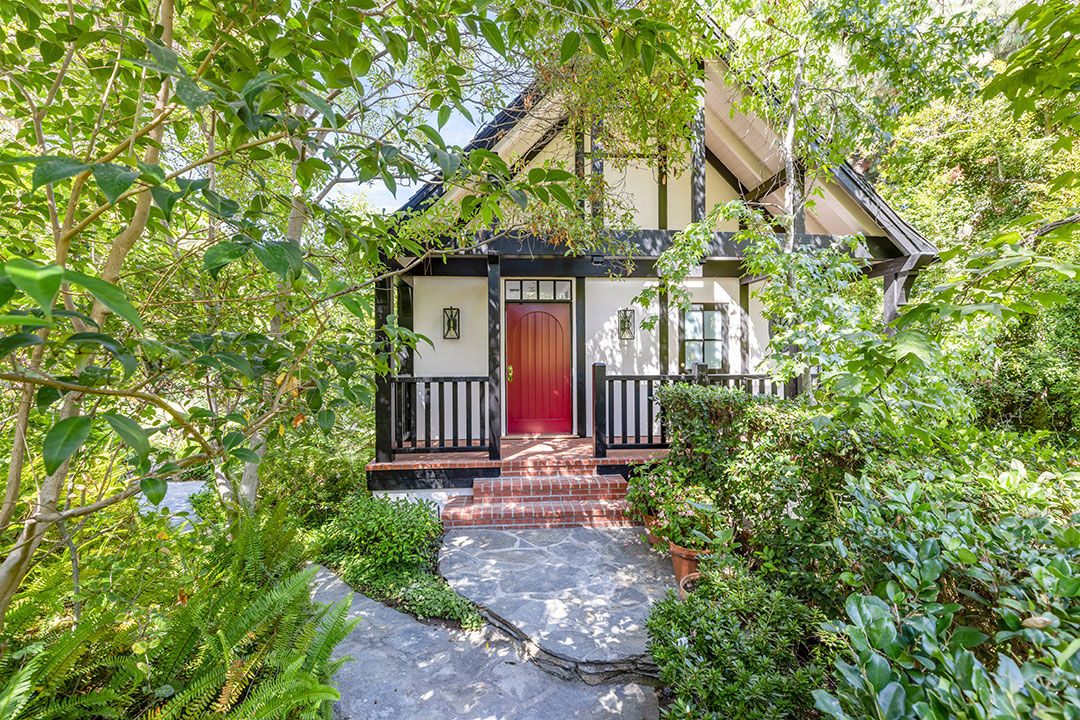 Producers Pacific Palisades Estate Cottage