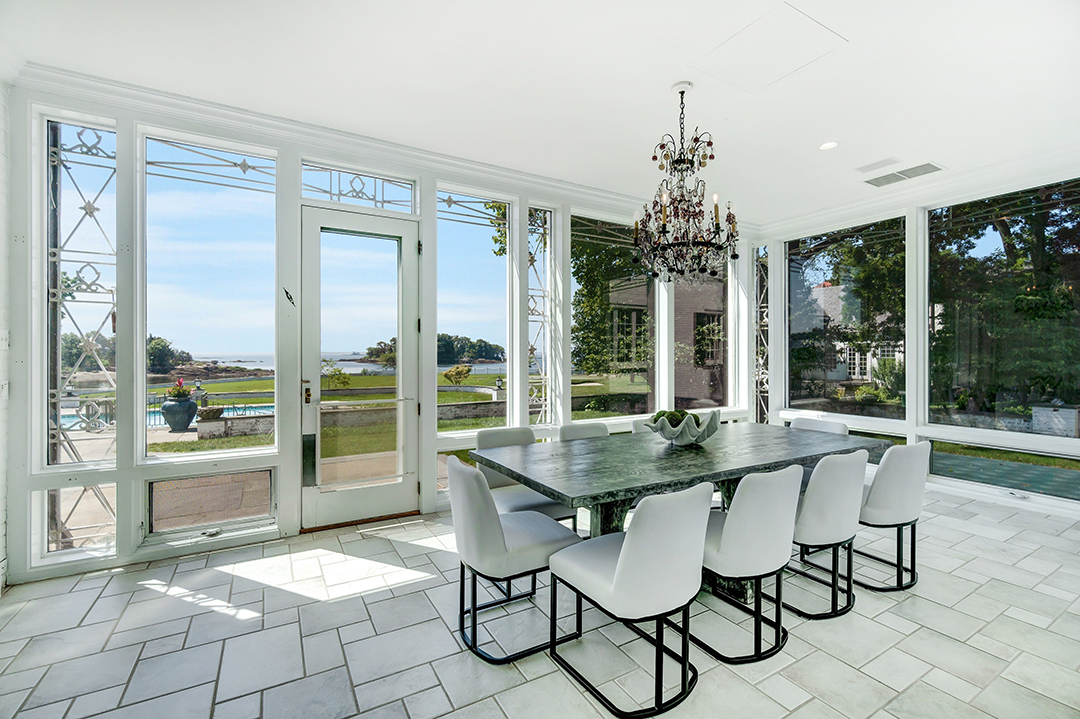 Donald Trumps Former Greenwich Estate Relists After Years Of Being On And Off The Market V