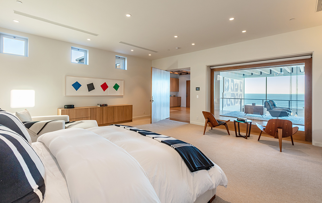 Explore A Malibu Mansion With Unreal Ocean Views Listed For 35m 23800malibucrestdrive060