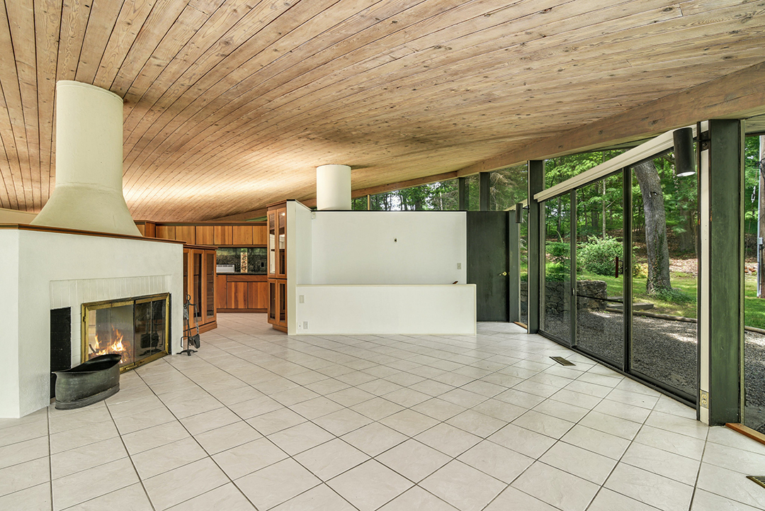 New Canaans Treasured Circa 1960 Evans House Lists For 2 1m F